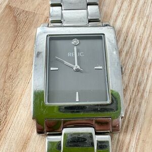 Relic mens rectangular gray dial silver tone watch NEW BATTERY